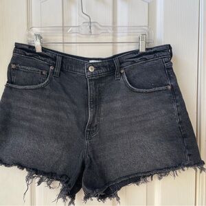 Abercrombie High Rise 90s Cutoff Short